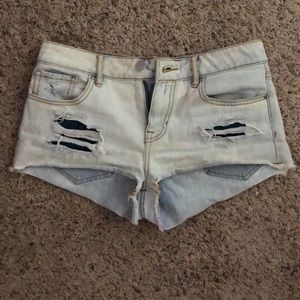 Light wash PacSun low rise shorts